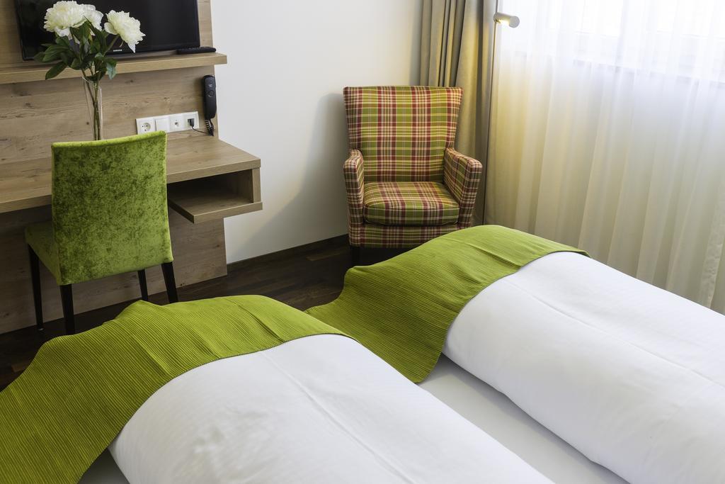 Hotel Rheingold Gailingen Bilik gambar