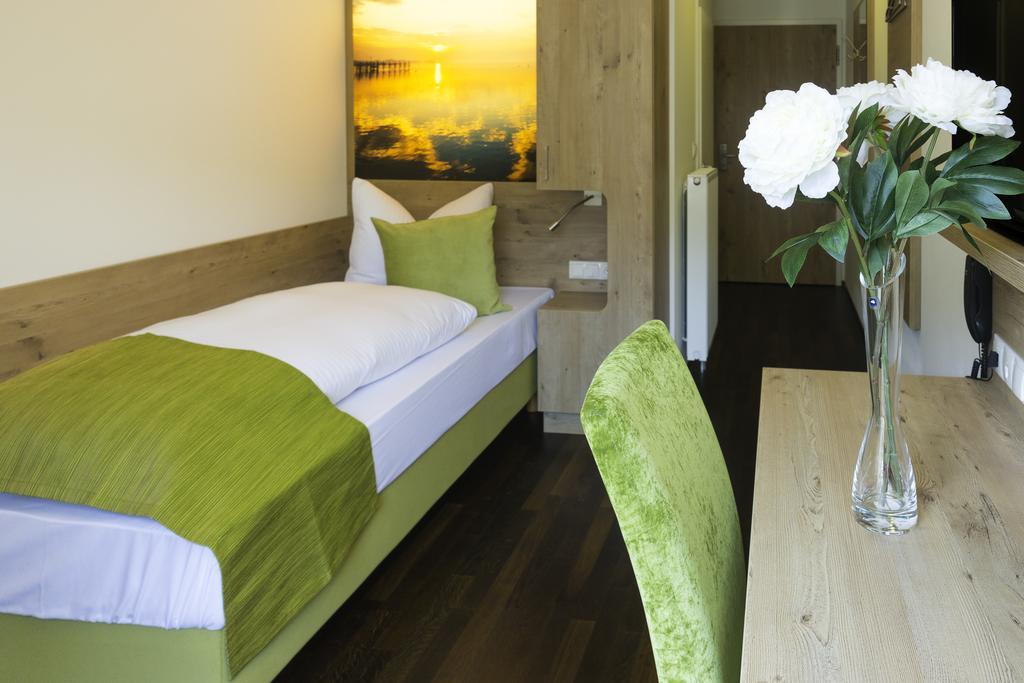 Hotel Rheingold Gailingen Bilik gambar