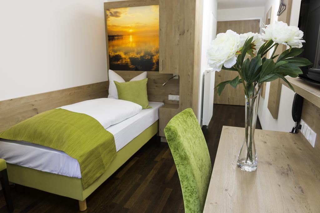 Hotel Rheingold Gailingen Bilik gambar