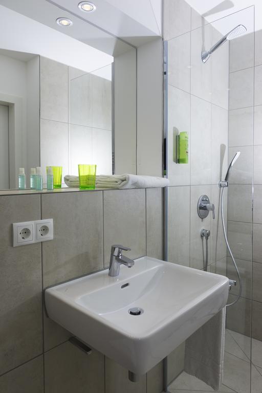 Hotel Rheingold Gailingen Bilik gambar